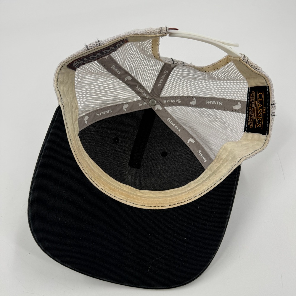 Simms Fishing Products Trucker Hat Mens OSFA Black White Bass Fish Snapback - Picture 6 of 9
